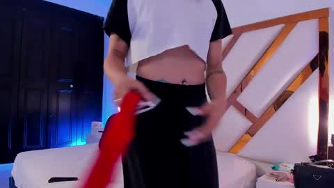 Aron cruz  online show from April 25, 1:37 pm