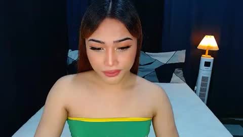 Snapshot of asian_caulix chatting on October 23, 11:36 am baby caulix online show from October 23, 11:36 am