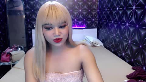 Snapshot of asian_suteishi chatting on January 17, 4:04 pm stacey online show from January 17, 4:04 pm