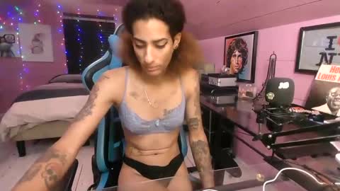 Snapshot of athena_the_godess chatting on December 8, 2:57 am   xoxo G0DD3SS xoxox    online show from December 8, 2:57 am