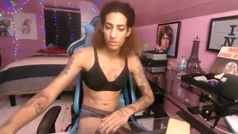 Snapshot of athena_the_godess chatting on December 17, 2:55 am   xoxo G0DD3SS xoxox    online show from December 17, 2:55 am