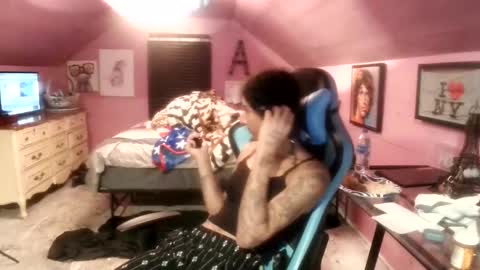 Snapshot of athena_the_godess chatting on October 19, 1:09 am   xoxo G0DD3SS xoxox    online show from October 19, 1:09 am
