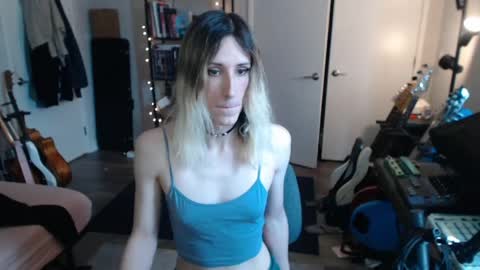 Ava online show from May 14, 8:06 pm