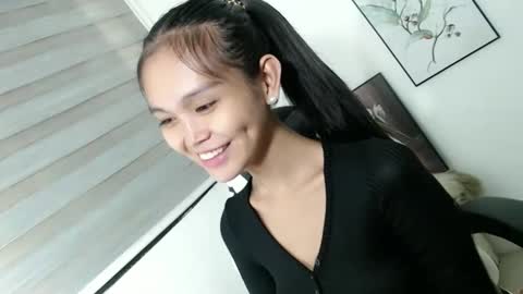 baby_zoexx online show from April 7, 12:17 pm