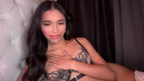 babysabrinaxx online show from June 8, 7:35 pm