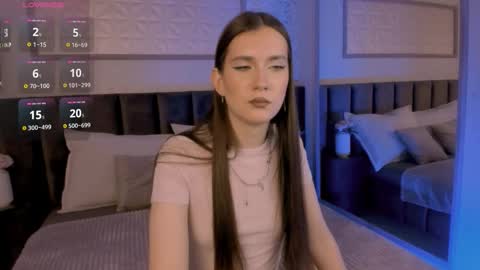 Gloria online show from November 9, 1:56 pm