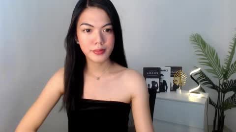 Snapshot of baddie_bunnyx chatting on January 22, 8:08 am Hello  im your lovely Cheska online show from January 22, 8:08 am