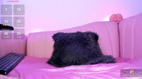          I work from home this is my room 3 online show from November 21, 8:37 am