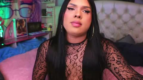 Erycka  online show from April 25, 3:32 am