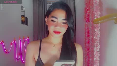 kiaaannaaaa online show from April 20, 9:38 pm