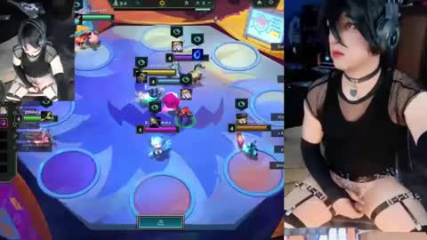 billie_cross_ online show from October 5, 7:53 am