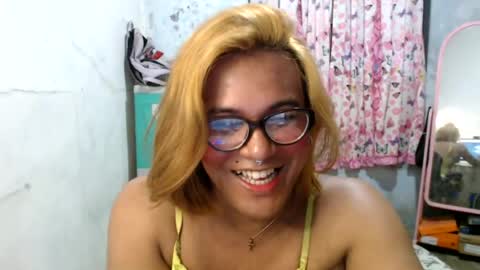 Ellez online show from July 15, 9:53 pm