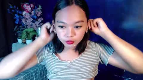 sweetyluna online show from March 16, 8:18 am