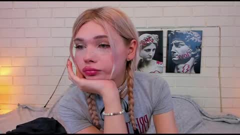 blondy_fina online show from September 22, 5:13 am