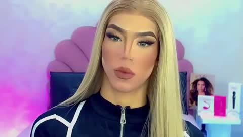 BRIANA online show from March 28, 6:37 am