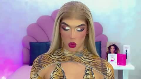 BRIANA online show from April 12, 7:45 am