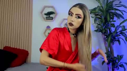 Snapshot of briana_white chatting on October 8, 5:14 pm briana_white online show from October 8, 5:14 pm