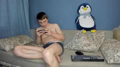 bristlebback online show from April 27, 7:01 pm