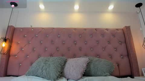 bycandy_ online show from March 6, 3:39 pm