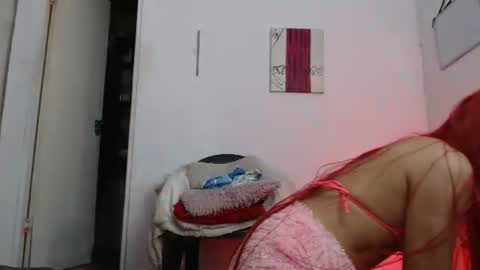 Snapshot of candy_cumy1 chatting on December 22, 9:11 am Dayan Camila online show from December 22, 9:11 am