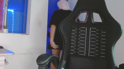 candy_giuliana21 online show from April 21, 12:56 am