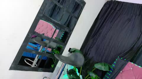 Cata Prins  online show from March 22, 12:32 pm