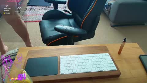 Catherinecuddles online show from April 19, 3:02 pm