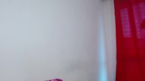 Snapshot of catnessa_ chatting on January 23, 10:54 pm Catalina Restrepo online show from January 23, 10:54 pm