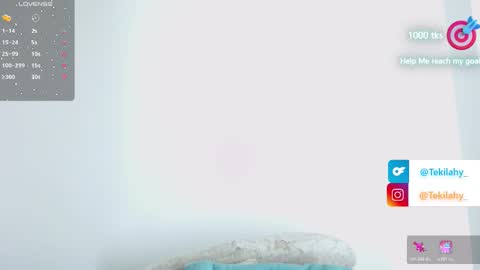 cava_pretty online show from October 25, 7:25 am