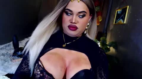 cellinekittcumerr online show from November 21, 4:30 pm