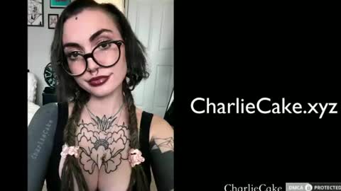 Charlie Cake online show from July 17, 3:34 am