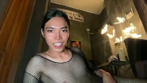 PAPI BEBE online show from April 25, 1:37 pm