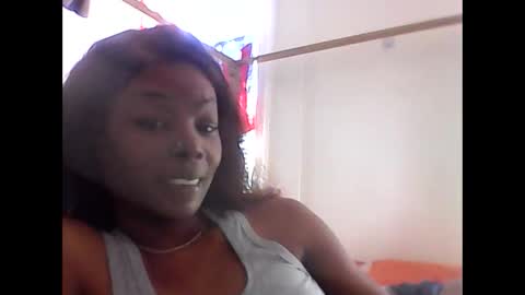 chocolatedrop_ online show from April 21, 5:08 pm