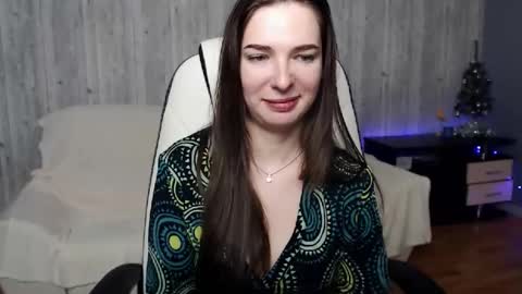 Christi online show from December 12, 10:02 am