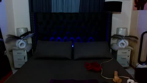 clara online show from August 3, 12:44 pm