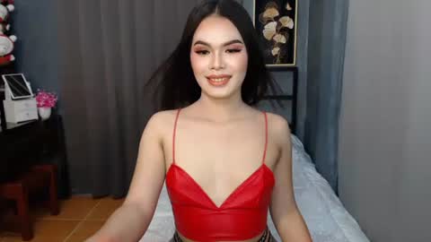 maika online show from January 9, 7:10 am