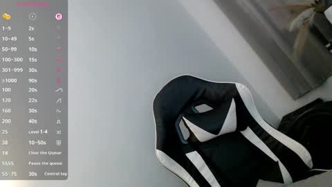 MIKAY OR MIKAH online show from April 7, 4:57 am