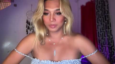 Snapshot of cockprincess_dianna chatting on October 23, 8:35 pm PrincessDianna IslandGirl CUMSHOW in PVT and PASSWORDSHOW online show from October 23, 8:35 pm