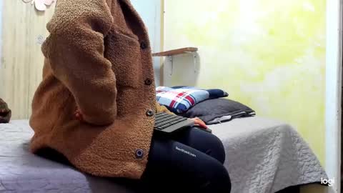 corynatayler online show from February 25, 4:24 am