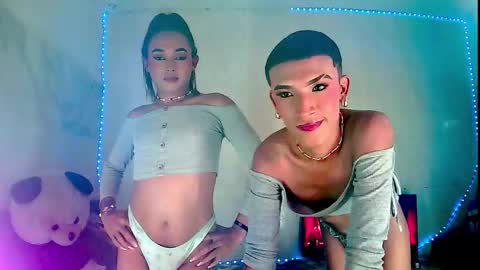 ALEXA  KIM online show from December 19, 7:19 pm