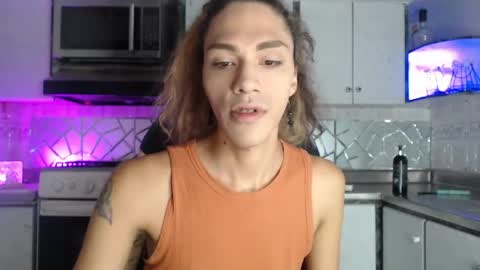 Cristina Onazis online show from April 20, 7:15 pm