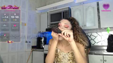 Cristina Onazis online show from May 31, 6:09 pm