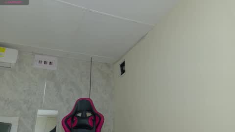 cristal_49 online show from March 4, 1:59 pm