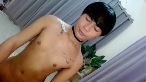 XY online show from April 16, 8:26 am