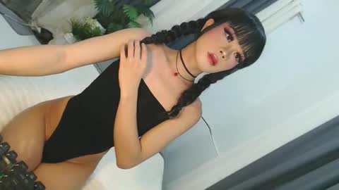 Jane online show from April 24, 11:57 am