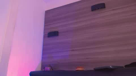         online show from January 8, 5:44 am