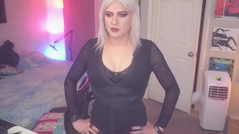 damngina39 online show from October 5, 6:25 am