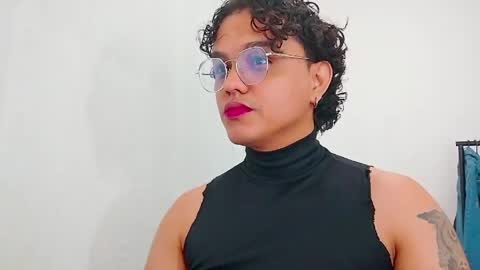 Diane Blosson online show from April 26, 1:03 am