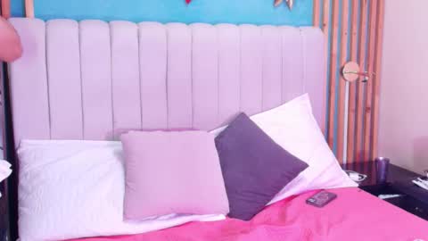 D A N online show from March 3, 8:27 pm