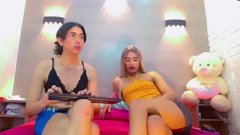 daniela_pink_ online show from November 12, 10:41 pm